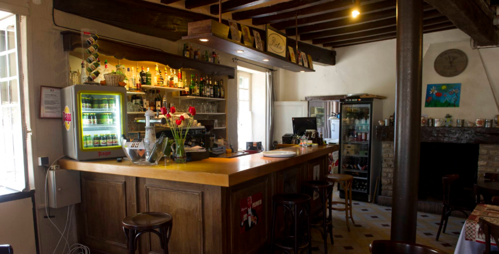 bar 